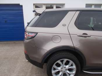 Used Land Rover Discovery Sport 2015 for sale - 74198148: Photo