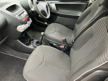 Used Peugeot 107 2014 for sale - 76507318: Photo