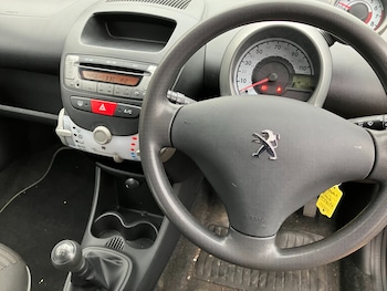 Used Peugeot 107 2014 for sale - 76507318: Photo