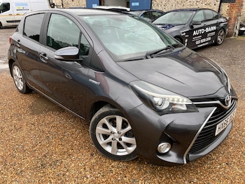 Used Toyota Yaris 2016 for sale - 76542221: Photo