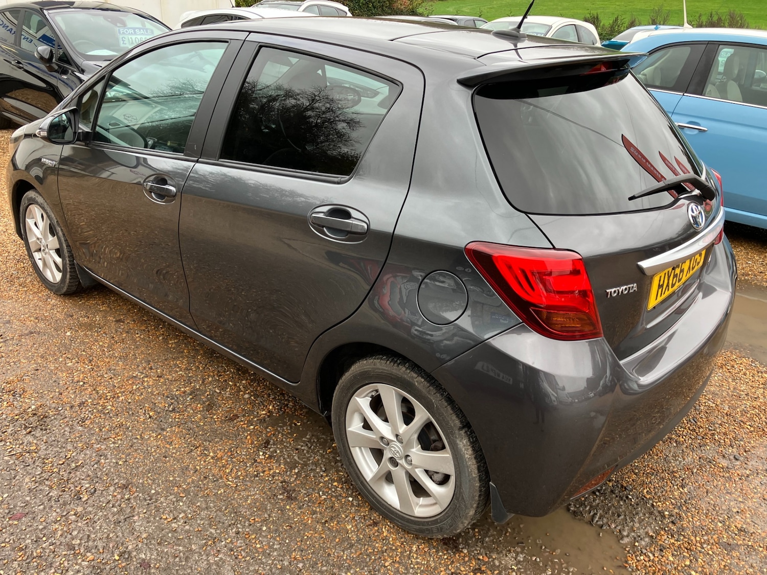 Used Toyota Yaris 2016 for sale - 76542221: Photo 6