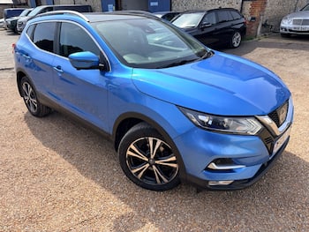 Used Nissan Qashqai 2017 for sale - 79648383: Photo