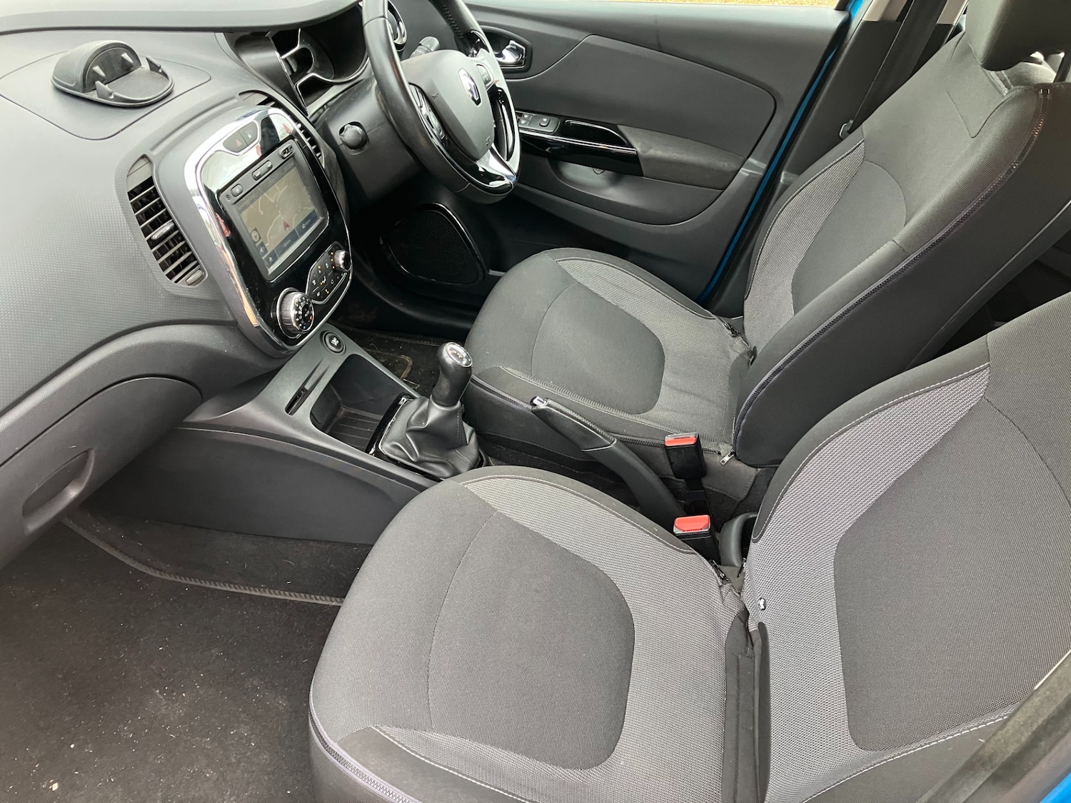 Used Renault Captur 2015 for sale - 77392614: Photo 3