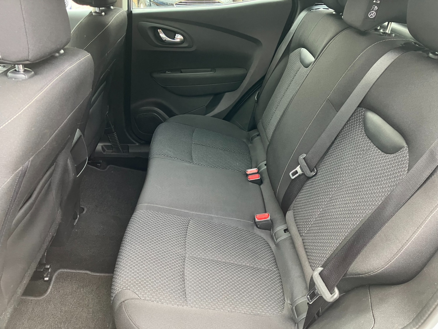 Used Renault Kadjar 2017 for sale - 77691132: Photo 12