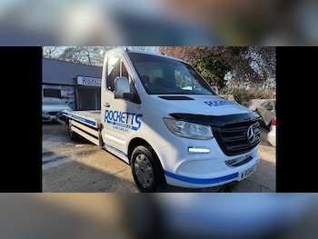 Mercedes-Benz Sprinter feature image