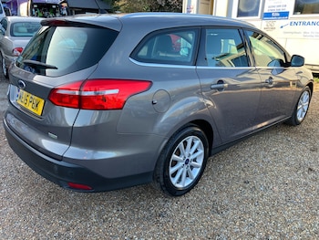 Used Ford Focus 2015 for sale - 77844536: Photo