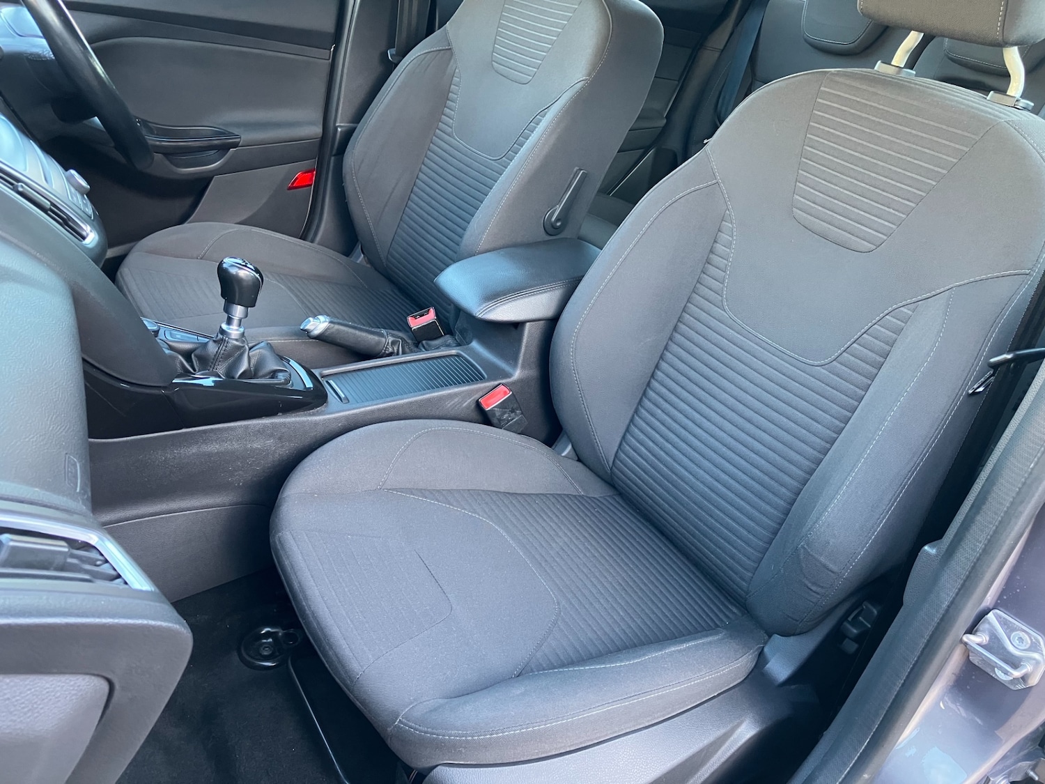 Used Ford Focus 2015 for sale - 77844536: Photo 8