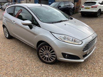 Used Ford Fiesta 2015 for sale - 78736667: Photo