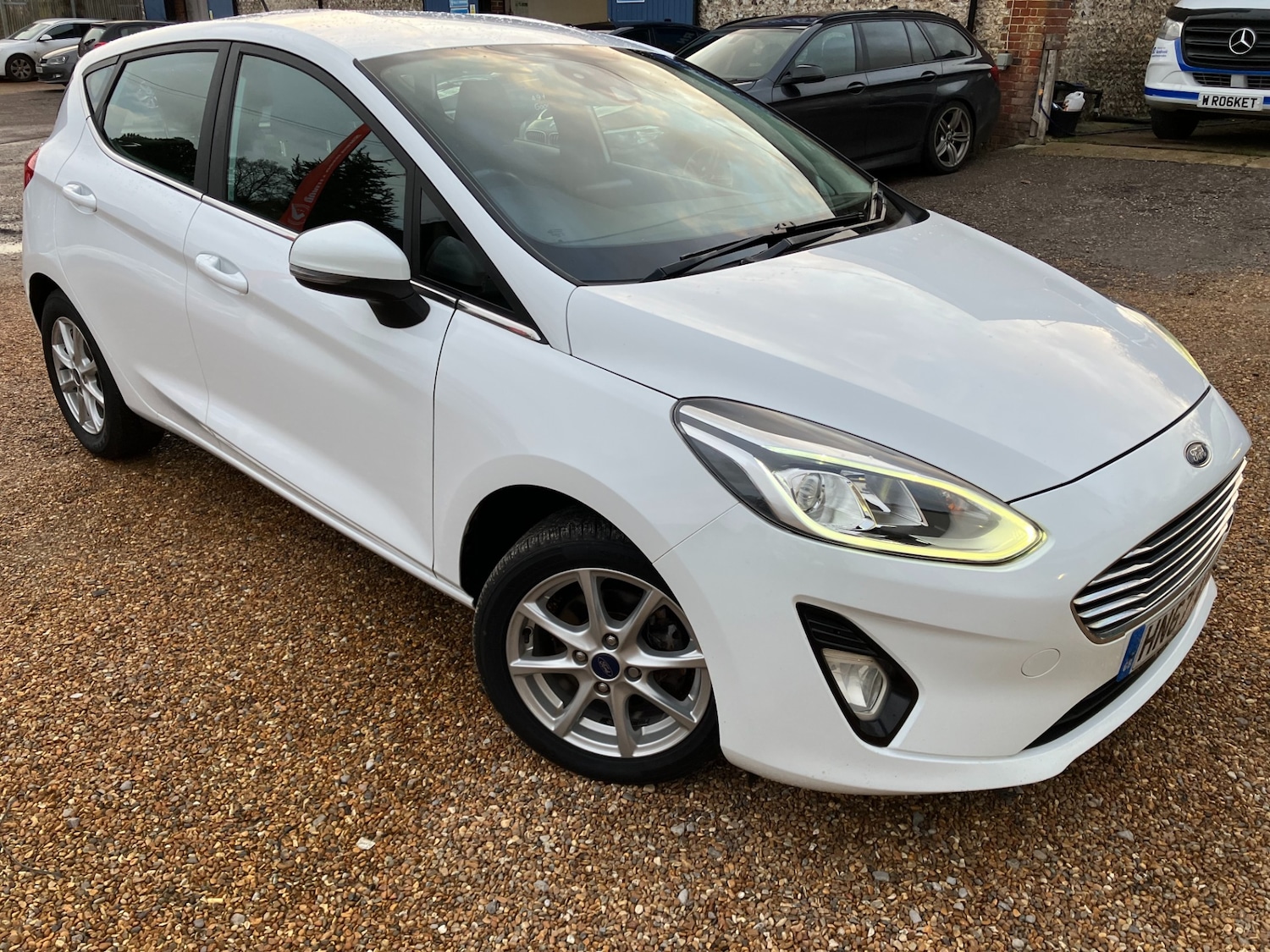 Used Ford Fiesta 2017 for sale - 76922116: Photo 1