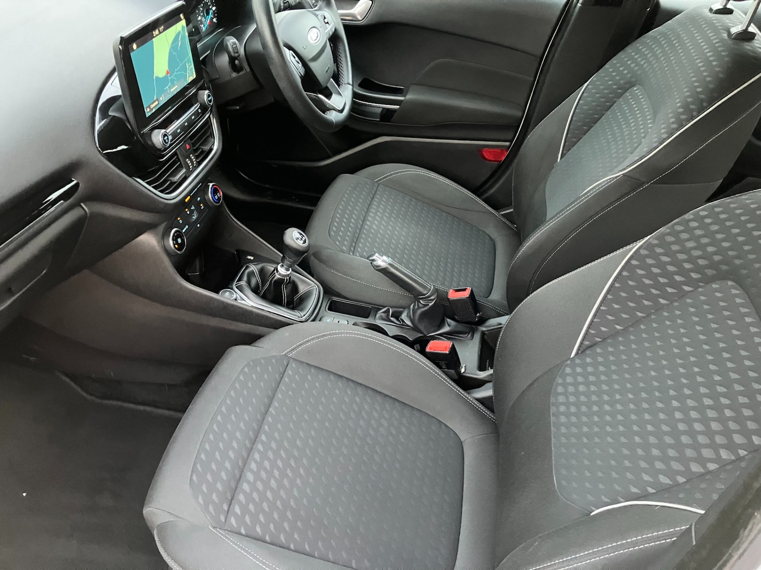 Used Ford Fiesta 2017 for sale - 76922116: Photo 3