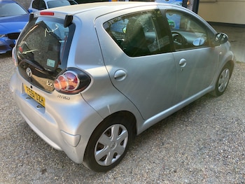Used Toyota AYGO 2011 for sale - 78457430: Photo