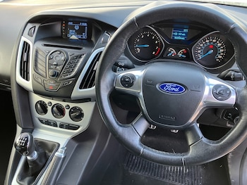 Used Ford Focus 2012 for sale - 77665589: Photo