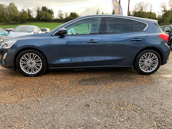 Used Ford Focus 2019 for sale - 76302202: Photo