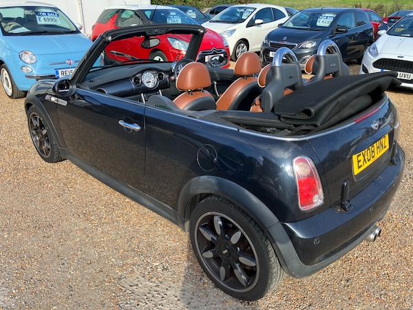 Used MINI Convertible 2008 for sale - 76220638: Photo 5