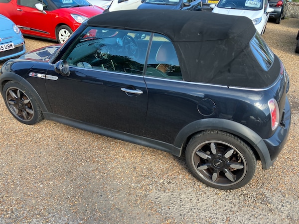 Used MINI Convertible 2008 for sale - 76220638: Photo 9