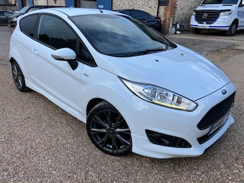 Used Ford Fiesta 2016 for sale - 75702832: Photo