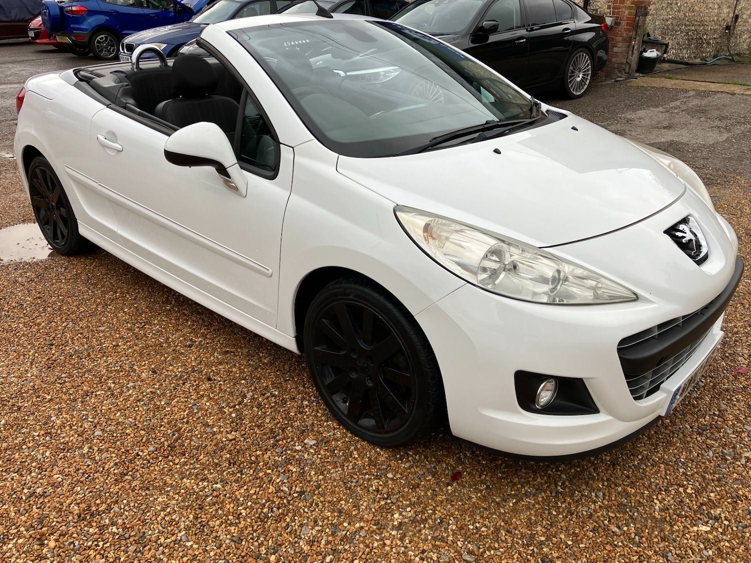 Used Peugeot 207 2010 for sale - 76319936: Photo 2