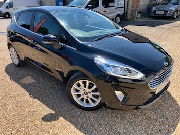 Used Ford Fiesta 2018 for sale - 79102626: Photo