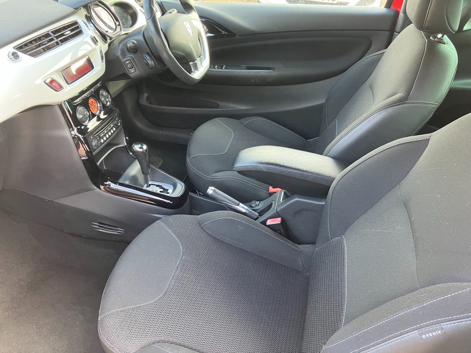 Used Citroen DS3 2013 for sale - 76177214: Photo 5