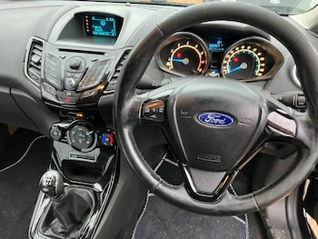 Used Ford Fiesta 2014 for sale - 76531061: Photo