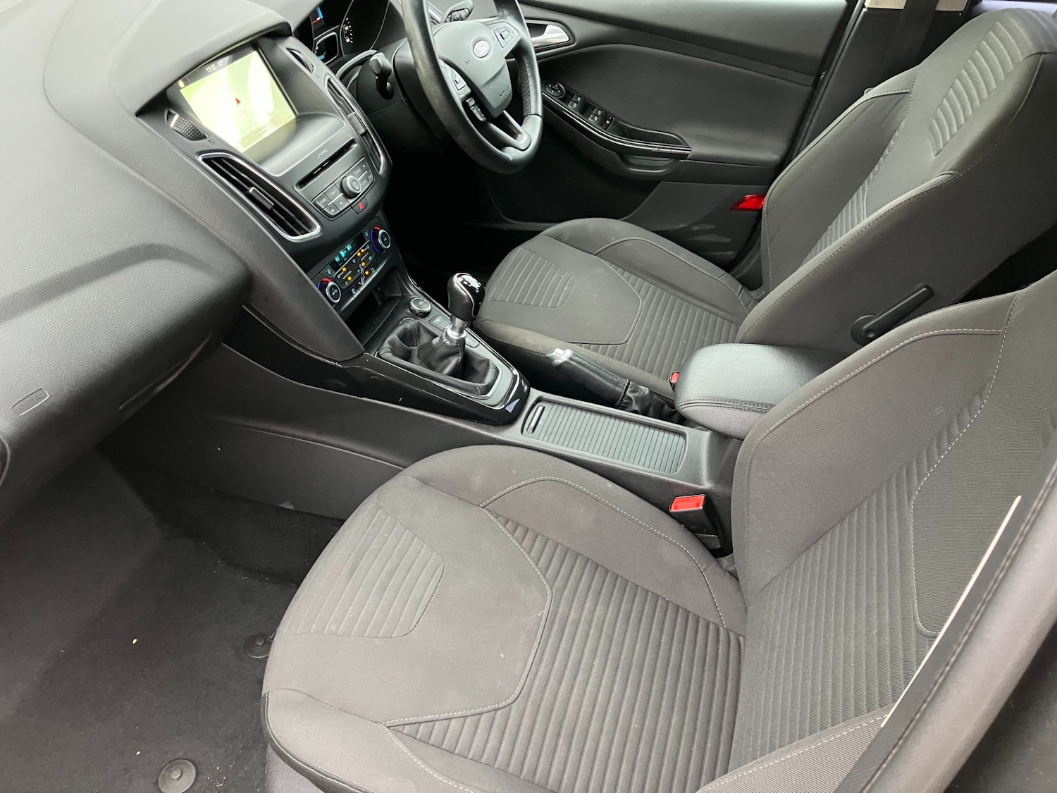 Used Ford Focus 2017 for sale - 77446729: Photo 4