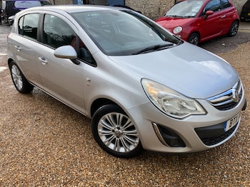 2011 (11) - 1.4i 16V [100] SE 5dr