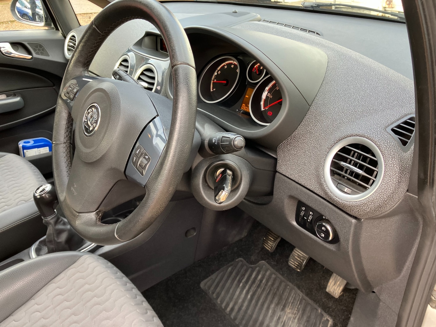 Used Vauxhall Corsa 2011 for sale - 77234497: Photo 9