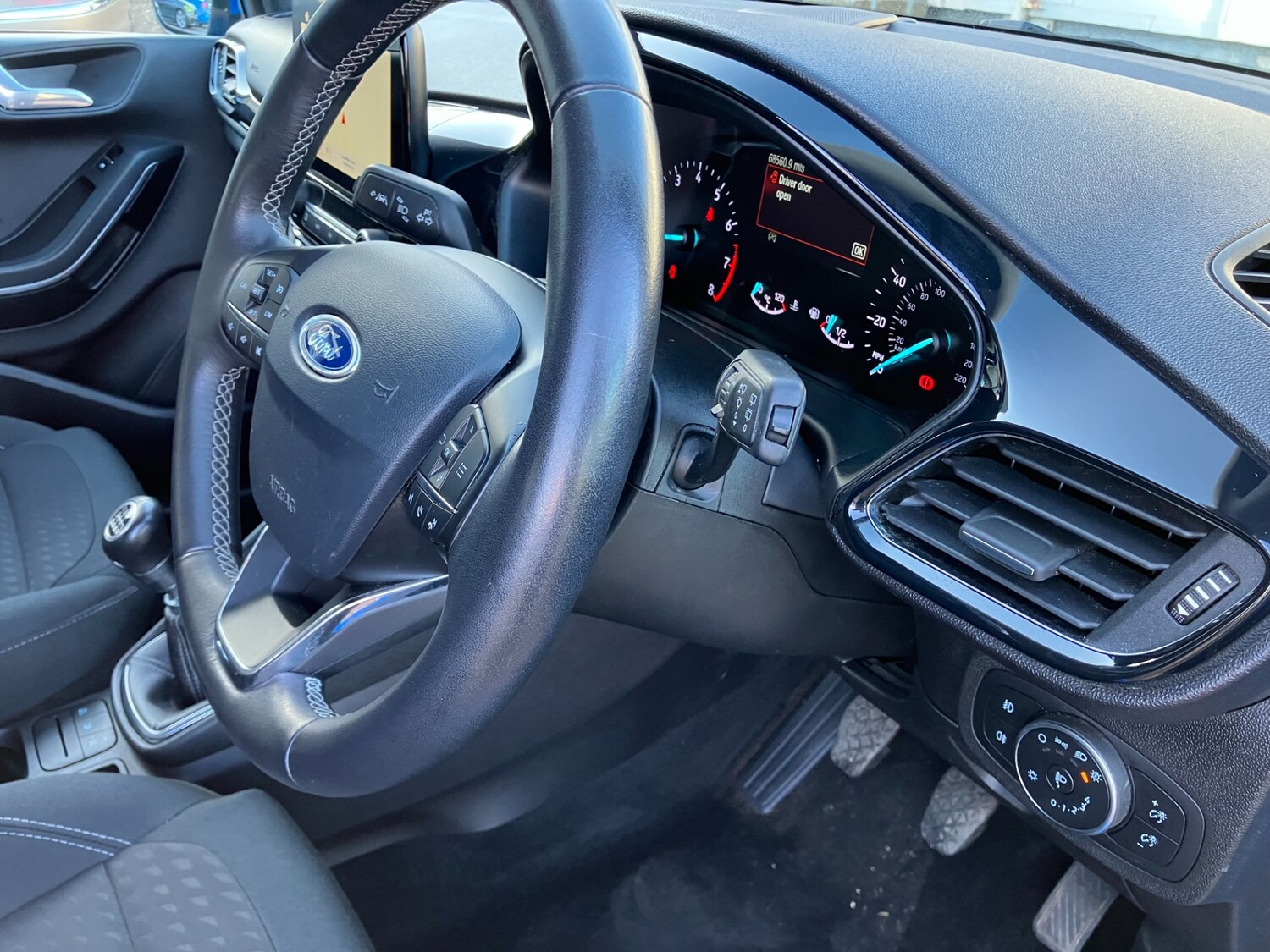 Used Ford Fiesta 2019 for sale - 77843043: Photo 9