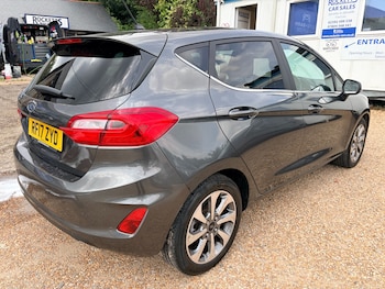 Used Ford Fiesta 2017 for sale - 79320351: Photo