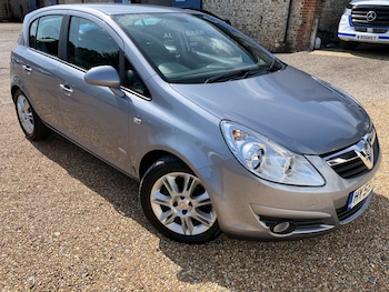 Vauxhall - Corsa