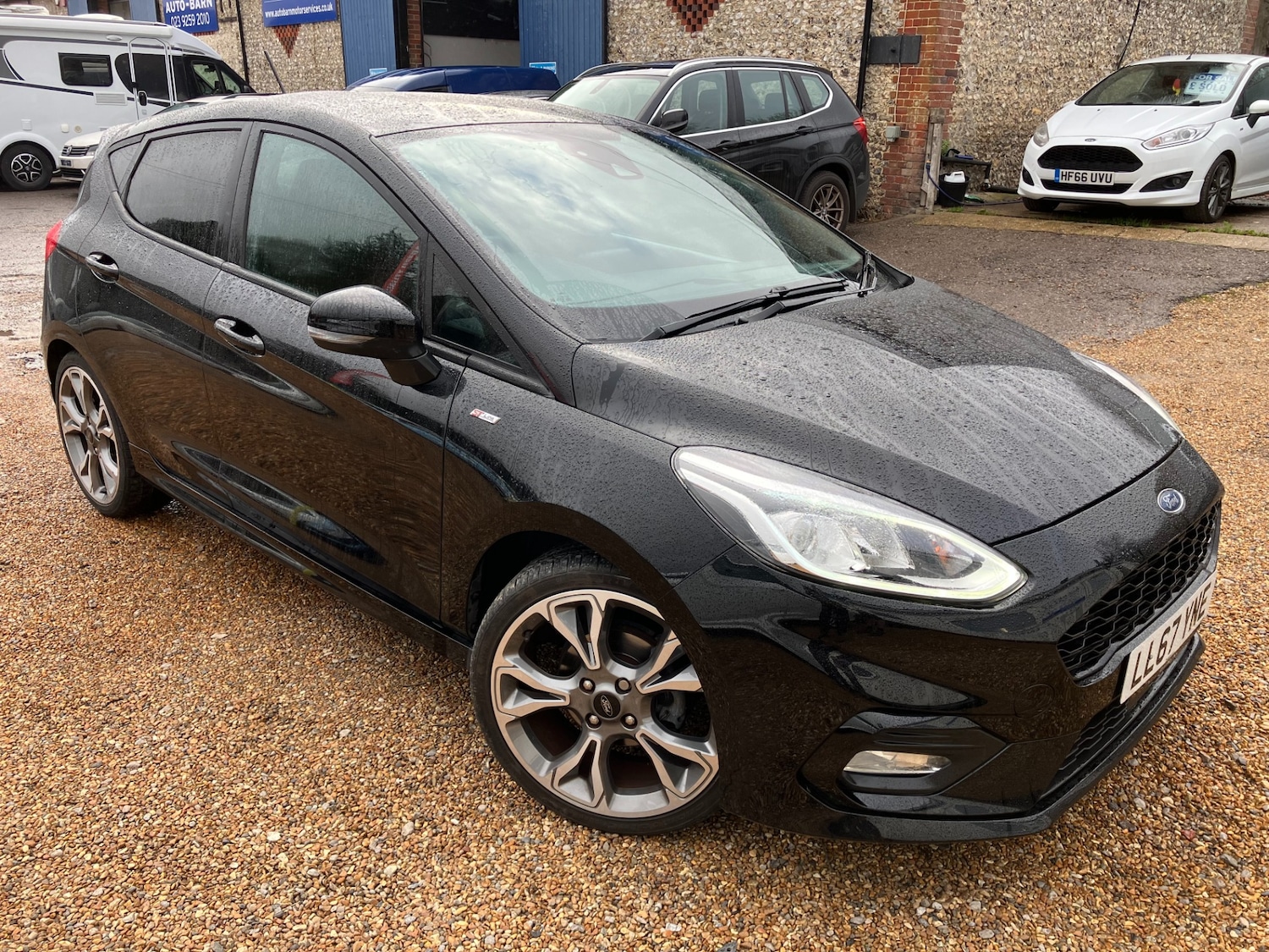 Used Ford Fiesta 2017 for sale - 76506268: Photo 1