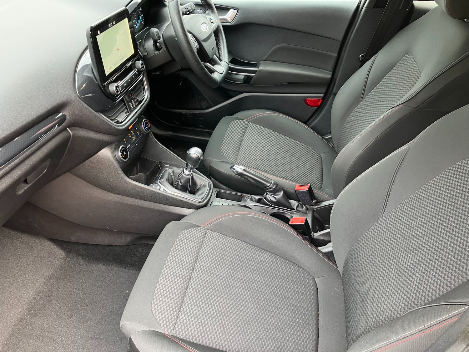 Used Ford Fiesta 2017 for sale - 76506268: Photo 3