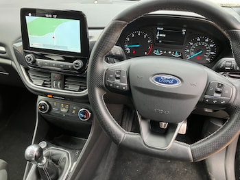 Used Ford Fiesta 2017 for sale - 76506268: Photo