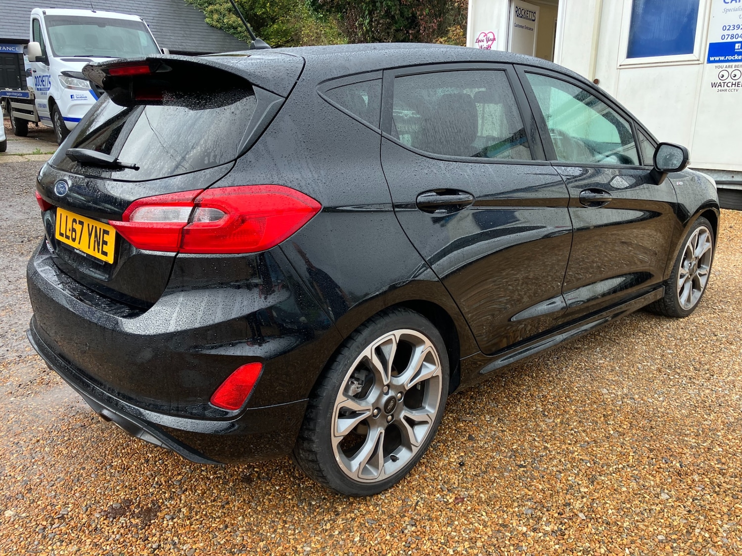 Used Ford Fiesta 2017 for sale - 76506268: Photo 5