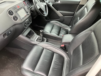 Used Volkswagen Tiguan 2009 for sale - 77459997: Photo