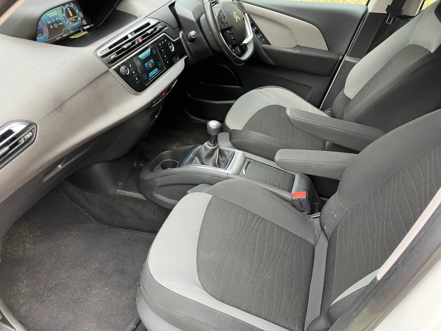 Used Citroen Grand C4 Picasso 2014 for sale - 77774538: Photo 3