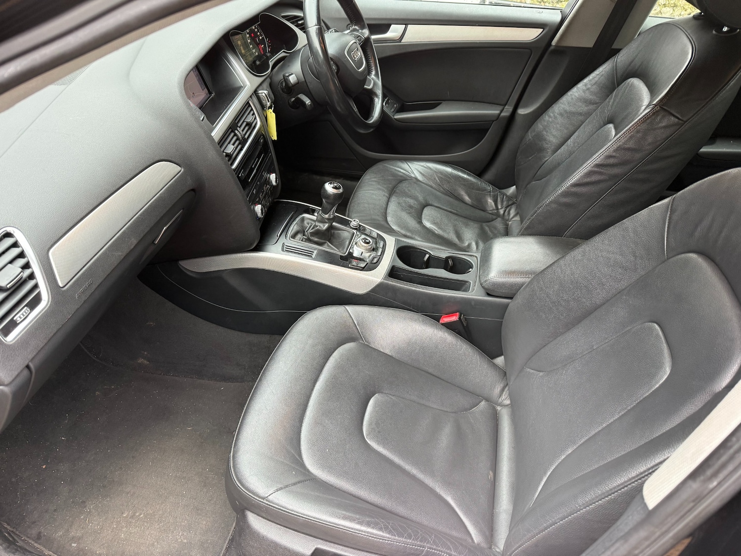 Used Audi A4 2013 for sale - 77247901: Photo 3