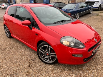 Used Fiat Punto 2014 for sale - 76531013: Photo