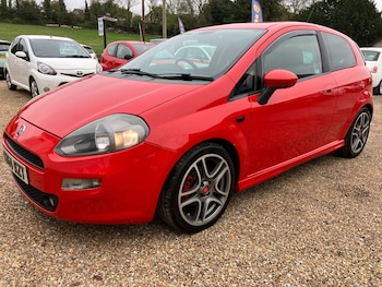 Used Fiat Punto 2014 for sale - 76531013: Photo