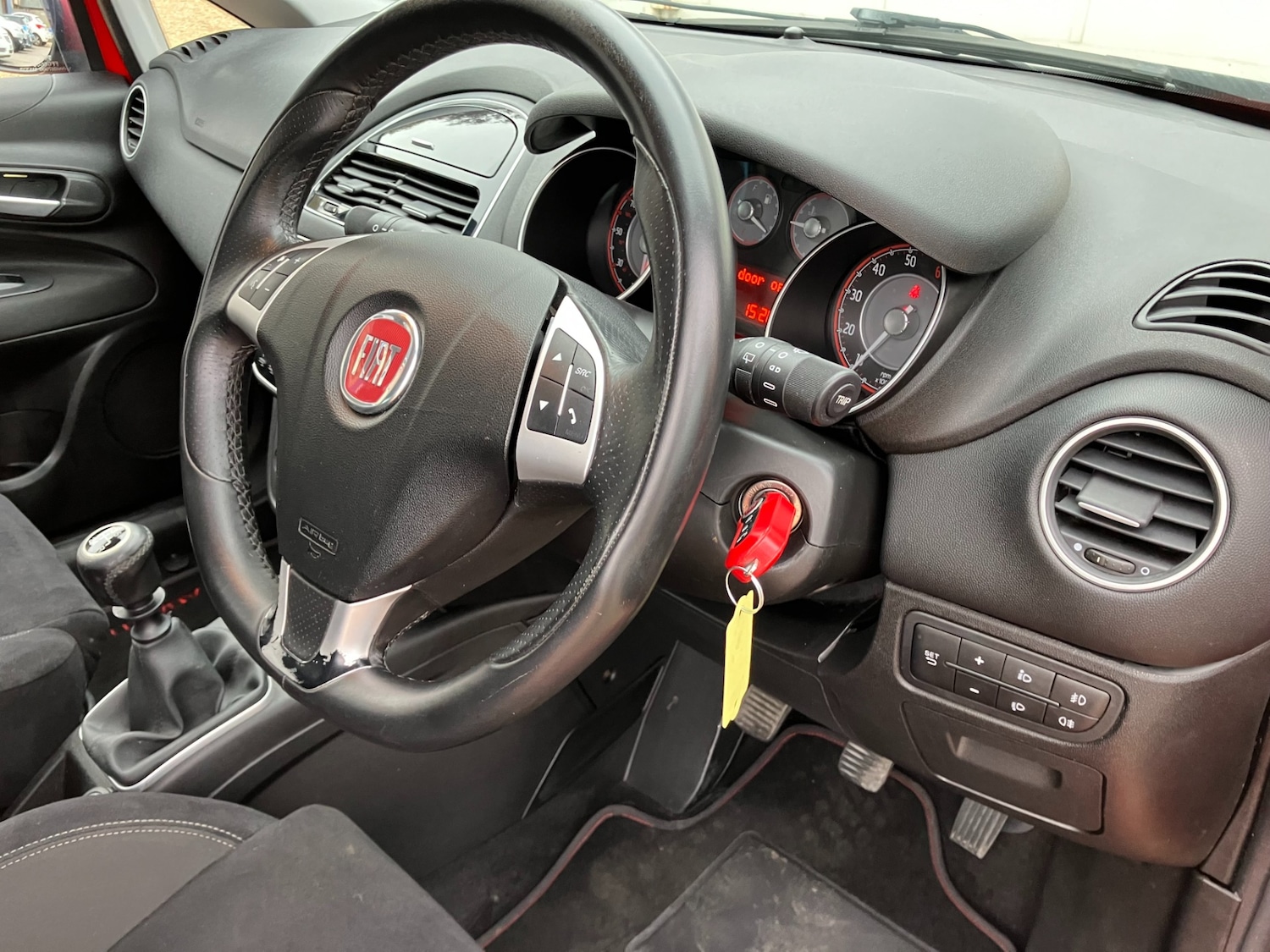 Used Fiat Punto 2014 for sale - 76531013: Photo 9