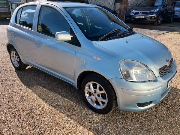 Used Toyota Yaris 2005 for sale - 76287908: Photo 2
