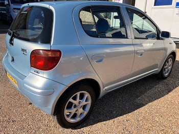 Used Toyota Yaris 2005 for sale - 76287908: Photo 3