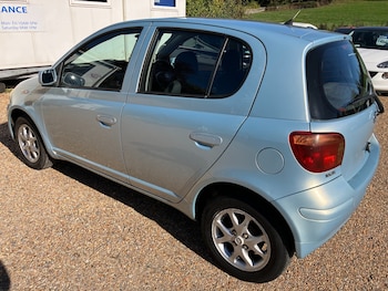 Used Toyota Yaris 2005 for sale - 76287908: Photo 4