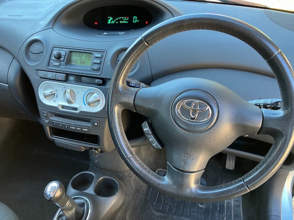 Used Toyota Yaris 2005 for sale - 76287908: Photo 6