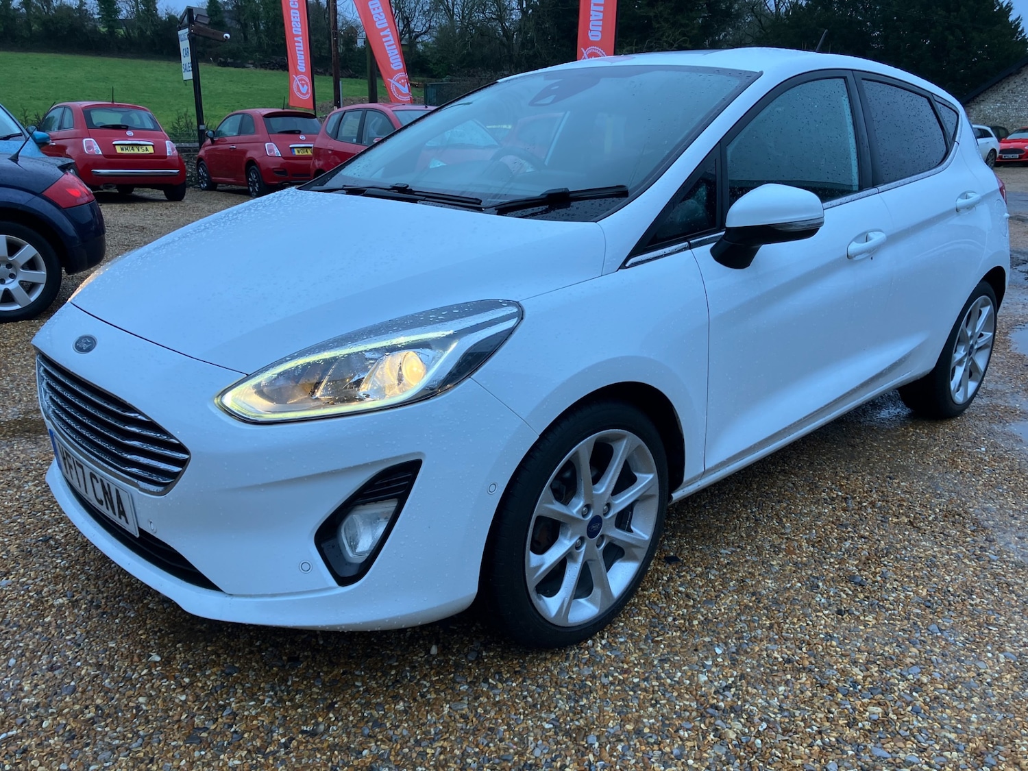 Used Ford Fiesta 2017 for sale - 77285785: Photo 2