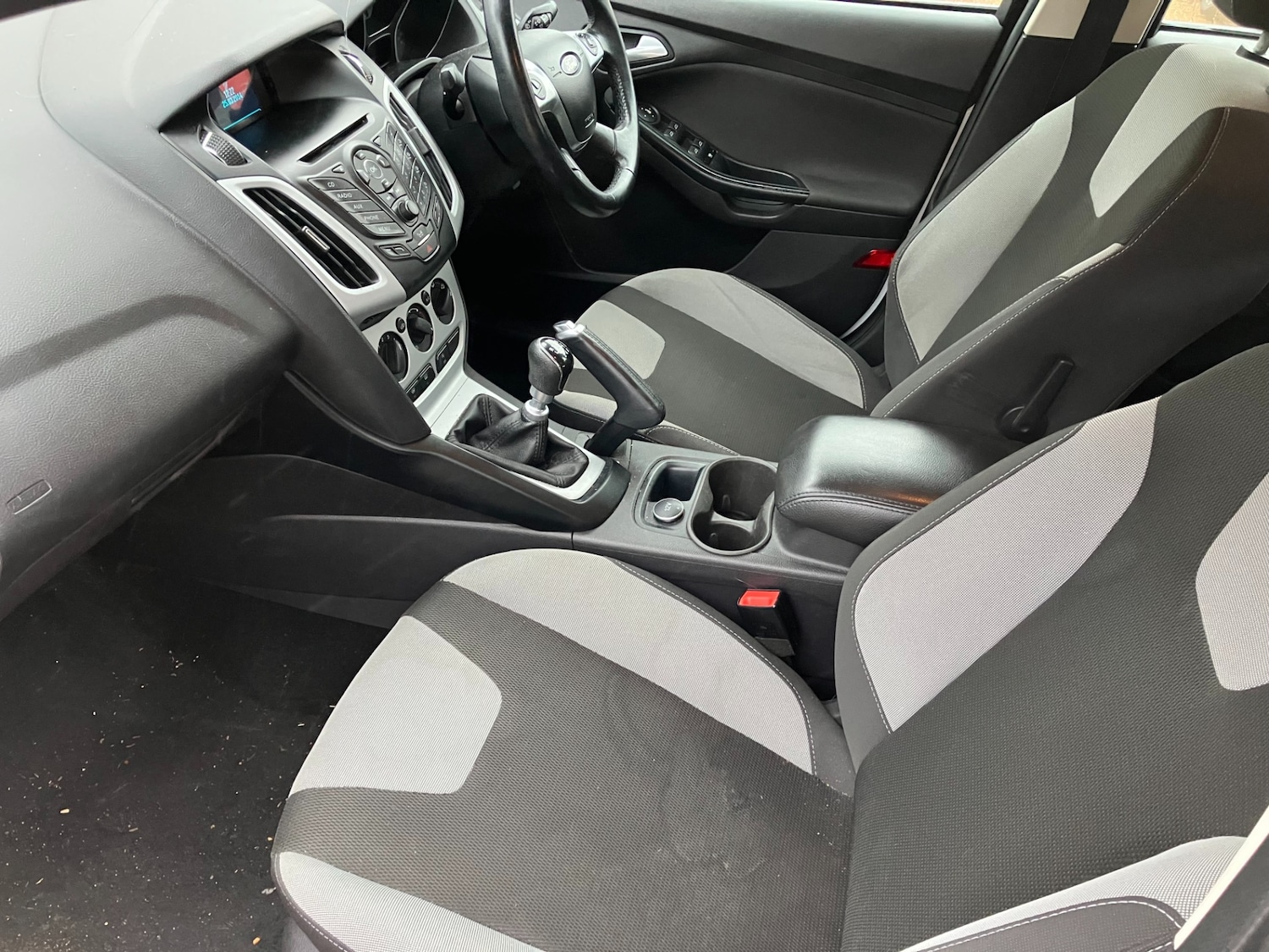 Used Ford Focus 2014 for sale - 76720365: Photo 4