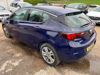 Used Vauxhall Astra 2018 for sale - 78121815: Photo
