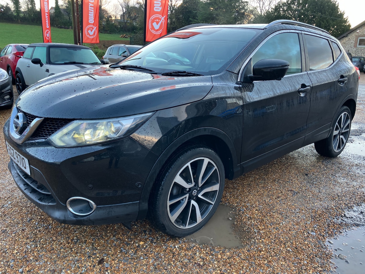 Used Nissan Qashqai 2017 for sale - 76791264: Photo 2