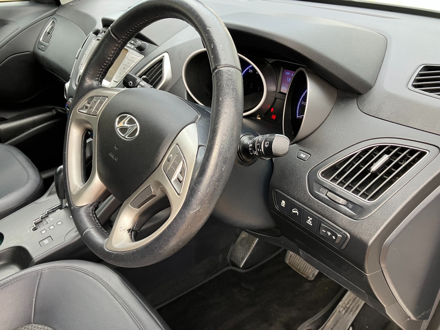 Used Hyundai Ix35 2012 for sale - 76452043: Photo 9