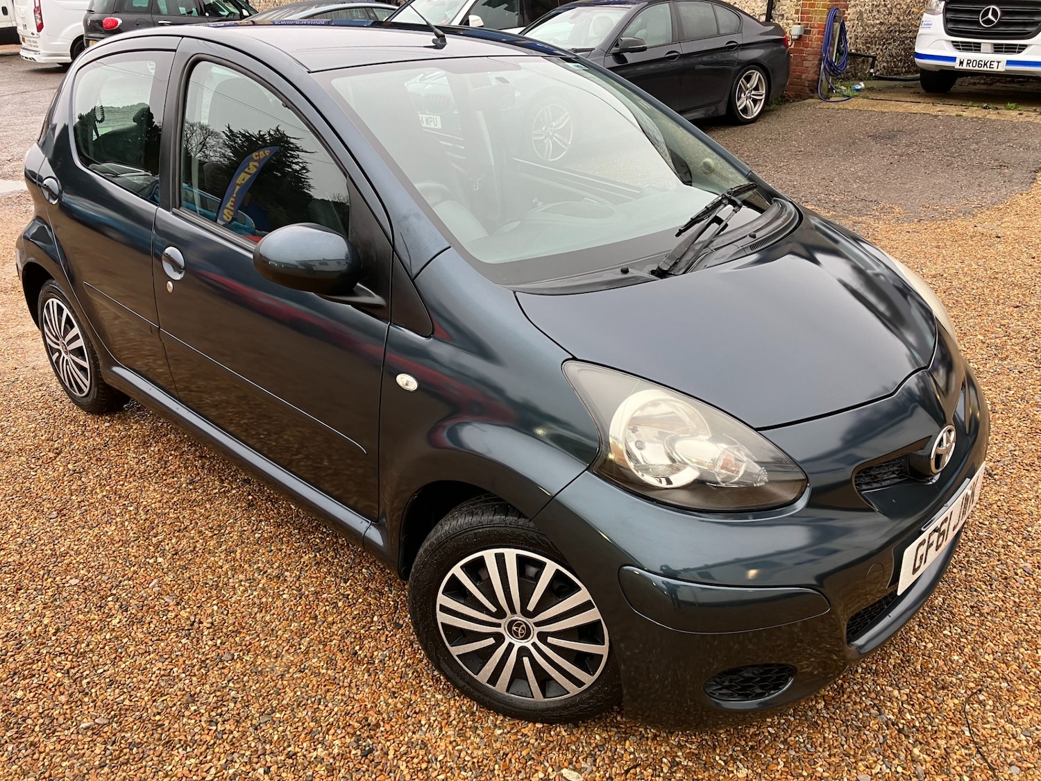 Used Toyota AYGO 2011 for sale - 76504315: Photo 1